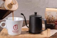 Franchise Anomali Coffee kopi kekinian simulasi keuntungan per bulan